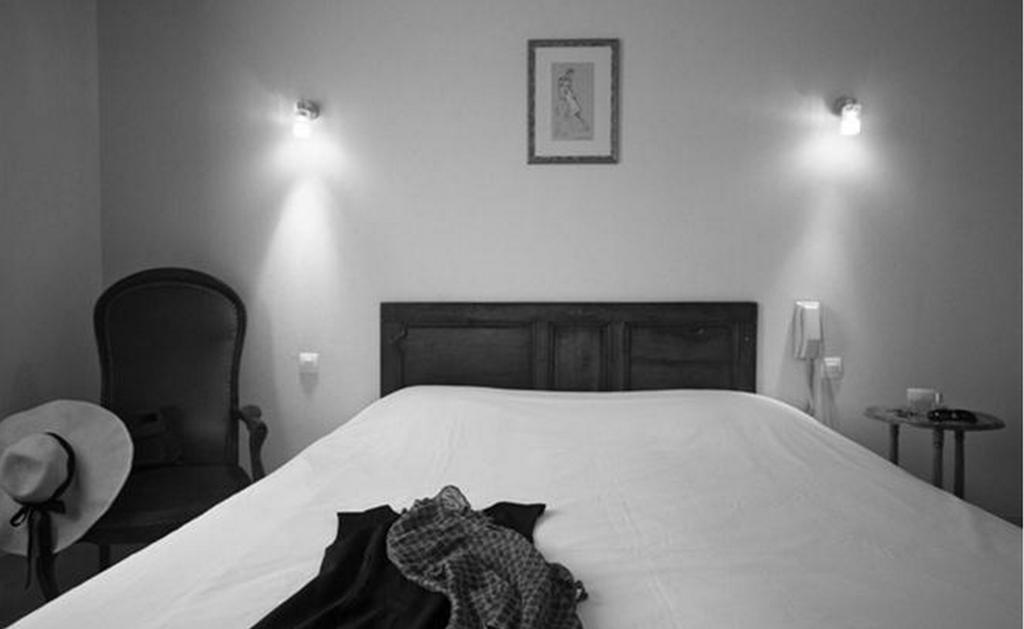 Hotel-Restaurant De L'Abbaye Plancoët Quarto foto