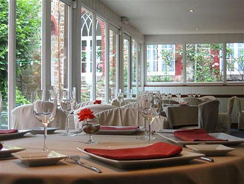 Hotel-Restaurant De L'Abbaye Plancoët Restaurante foto